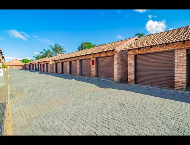 2 BEDROOM TOWNHOUSE FOR SALE IN ANNLIN
